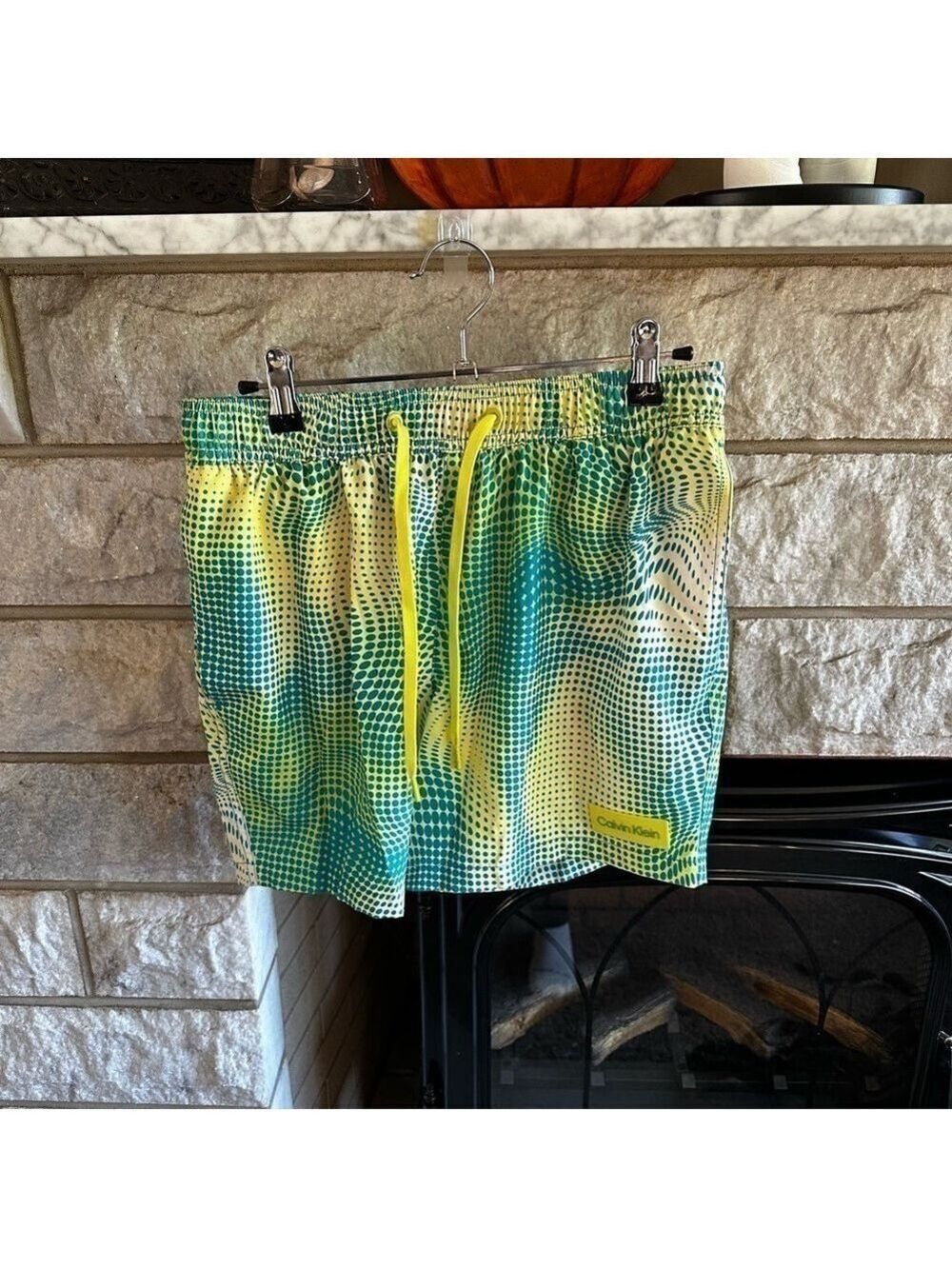 Calvin Klein swimwear men’s swim trunks size small